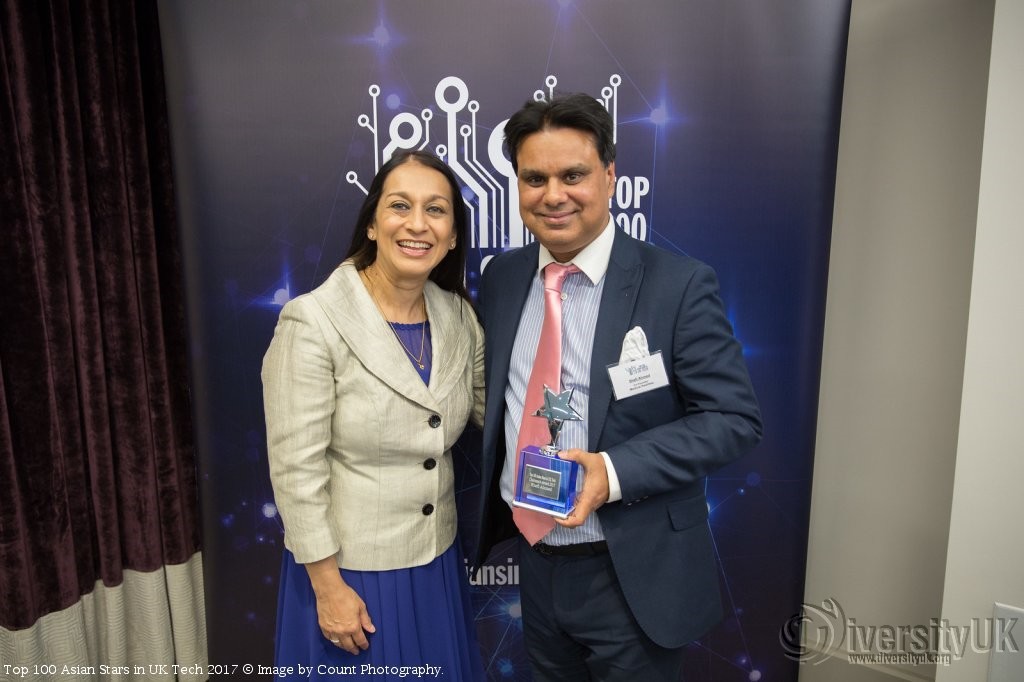 Lopa Patel MBE with Professor Shafi Ahmed, named Top Asian in UK Tech 2017